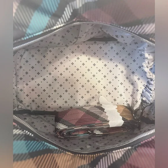 Lug Rumble - Picture 3 of 4